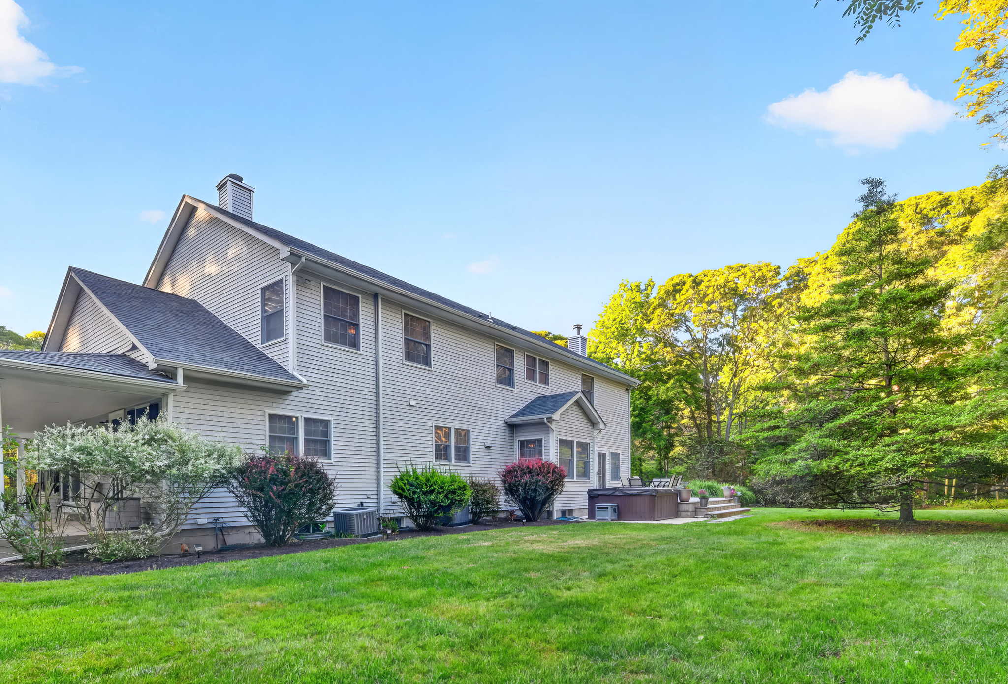 41 Tredwell Ln, view 8