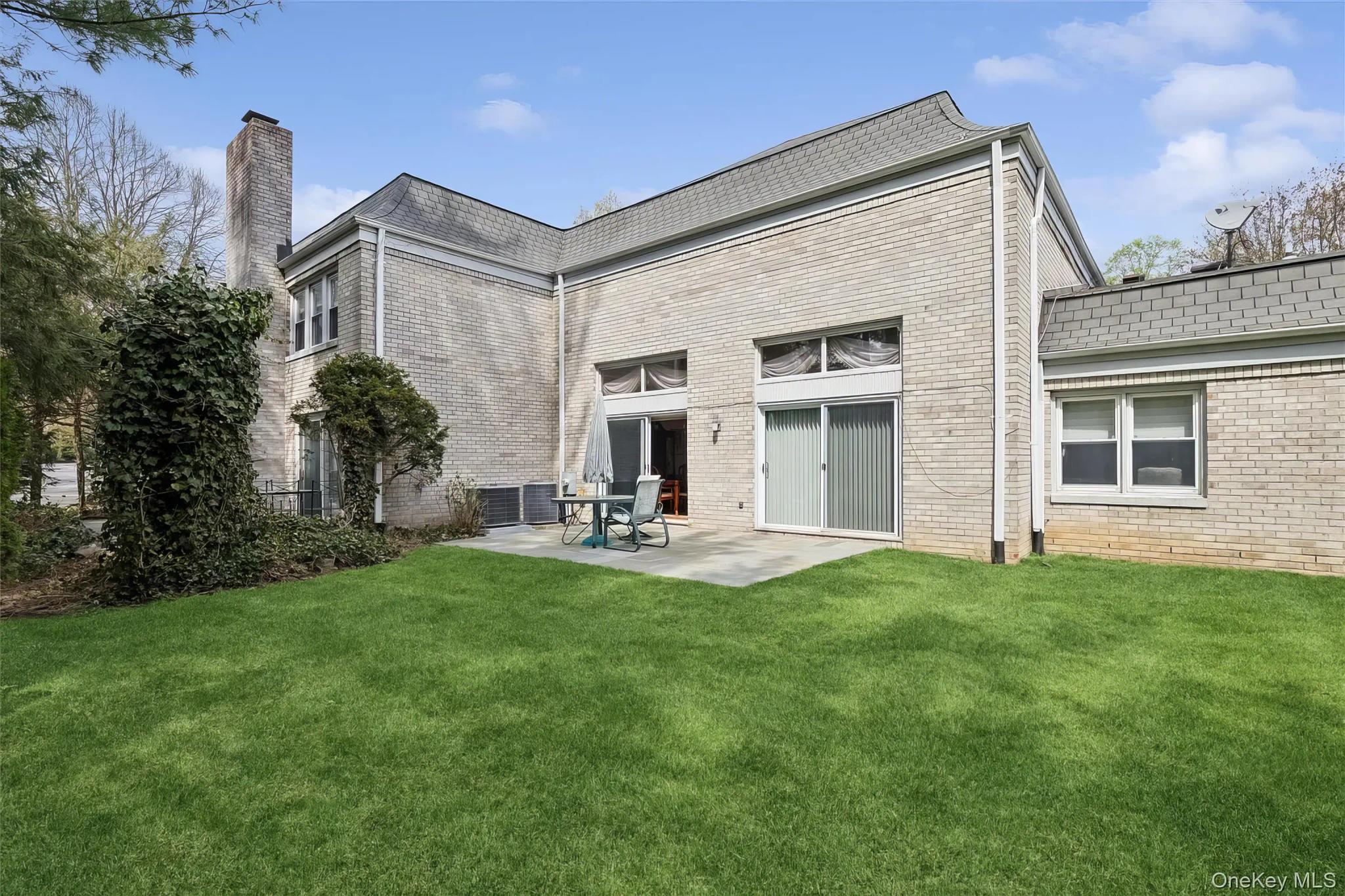 25 Fairway Circle S, view 13