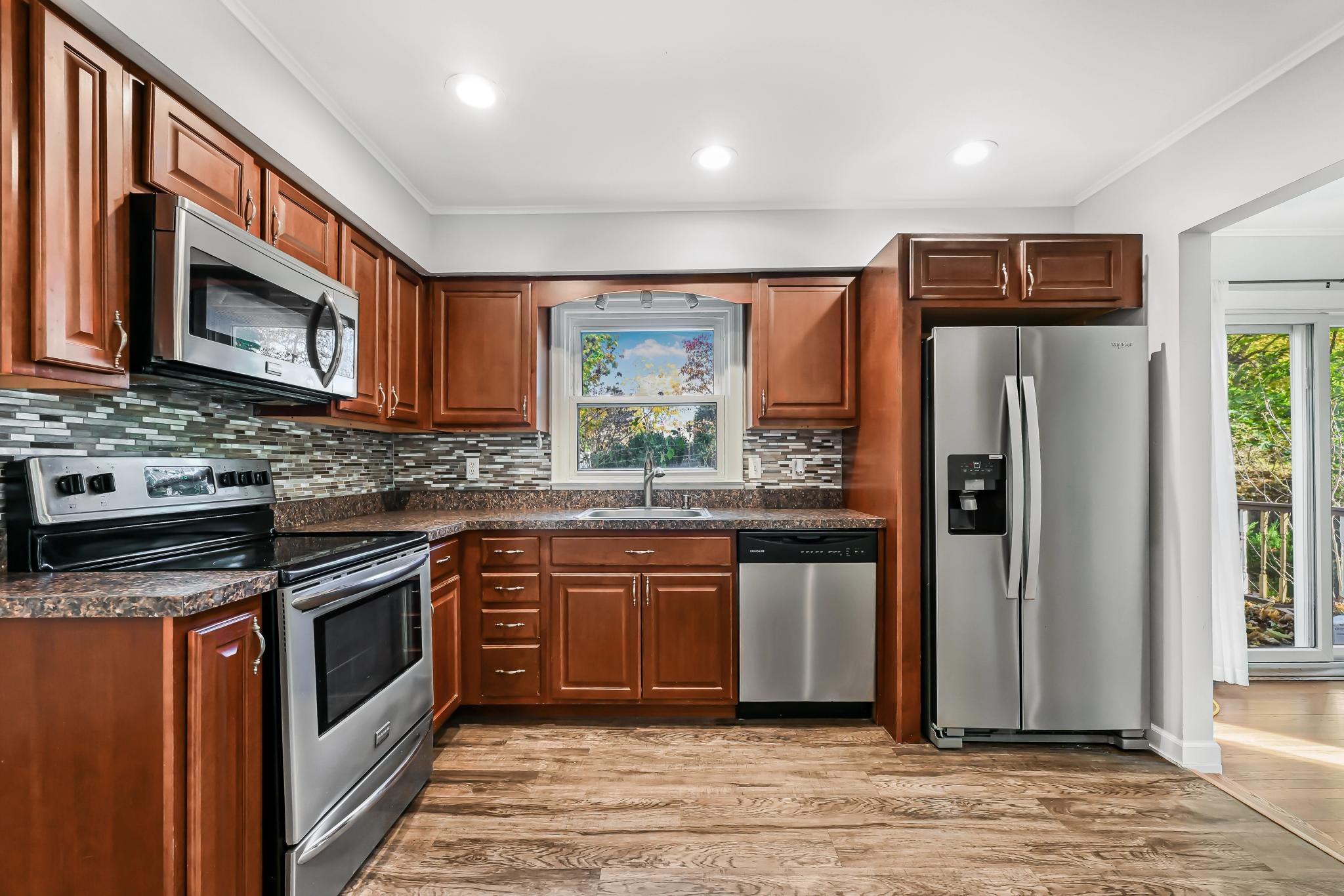 21 Harvard Rd, view 17