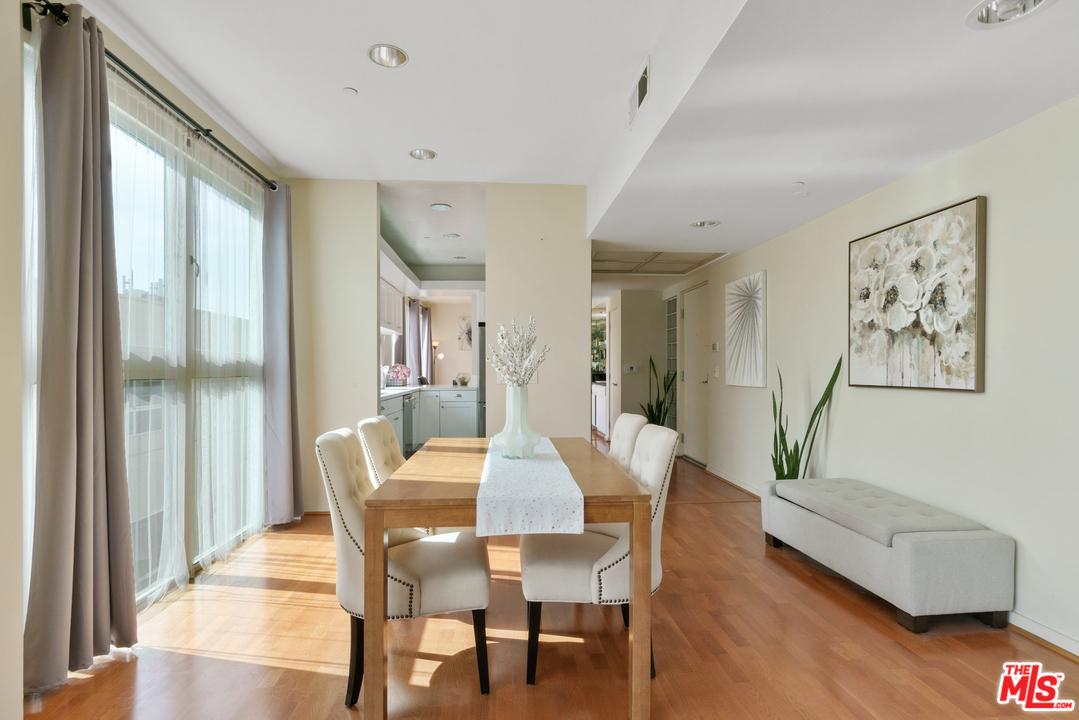 1927 Glendon Ave, view 13