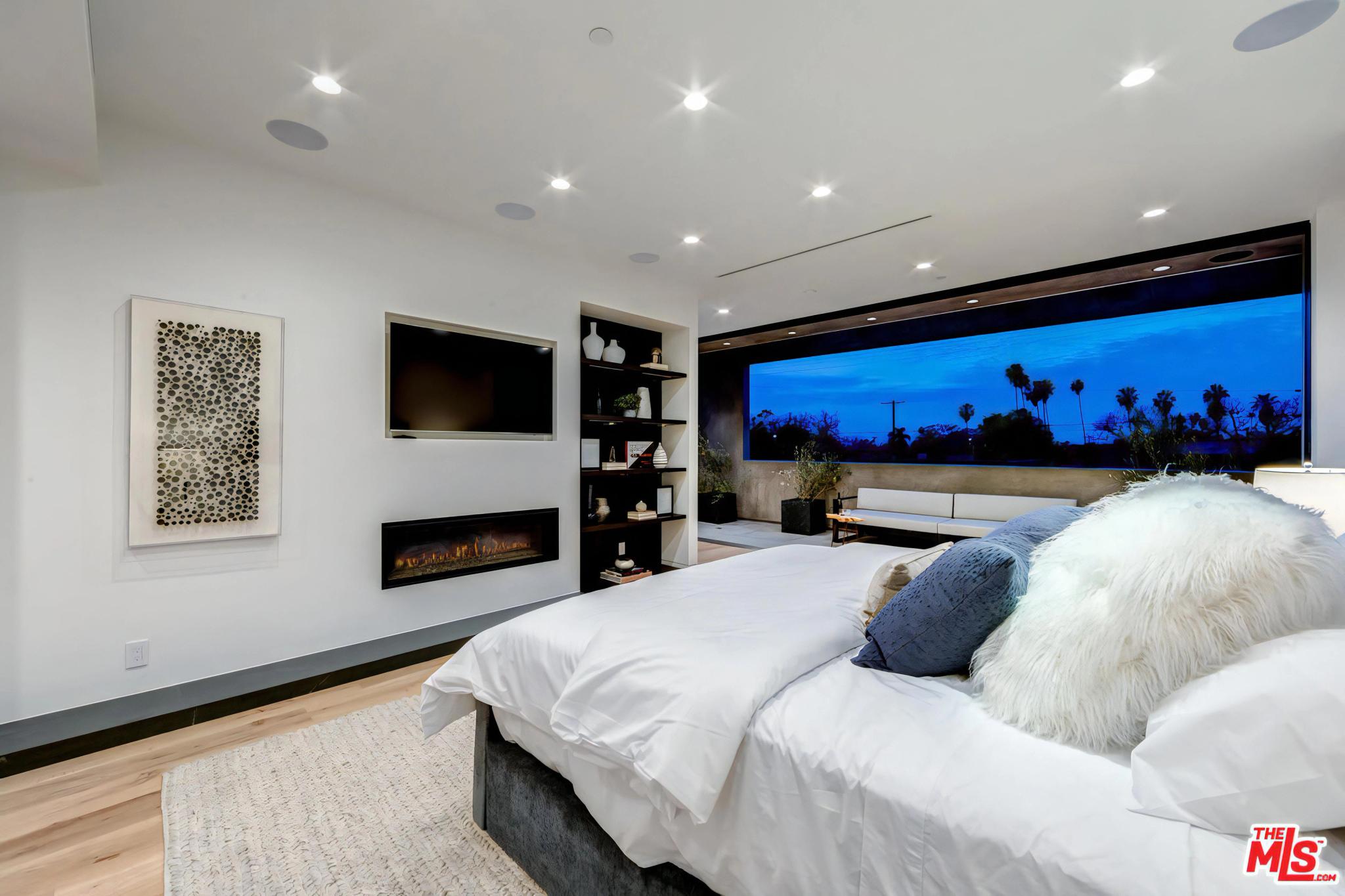 607 N Alta Vista Blvd, view 7