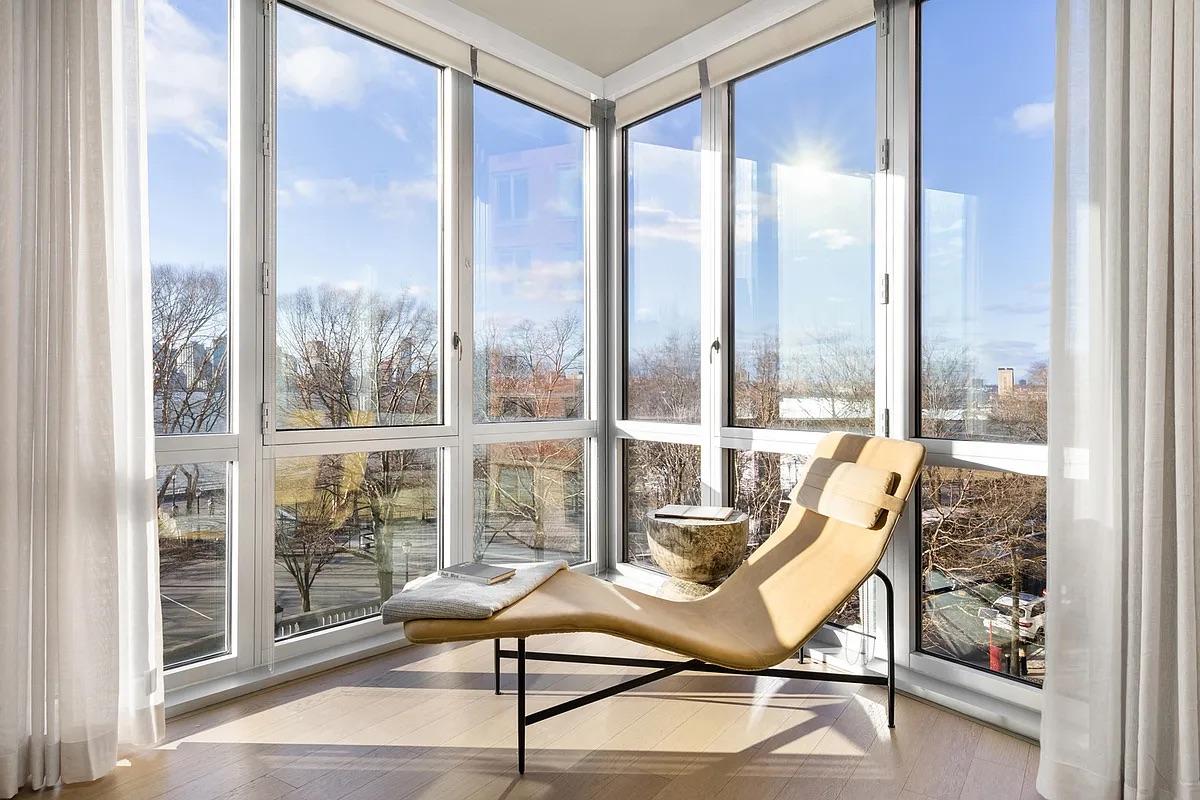 20 River Terrace, view 2