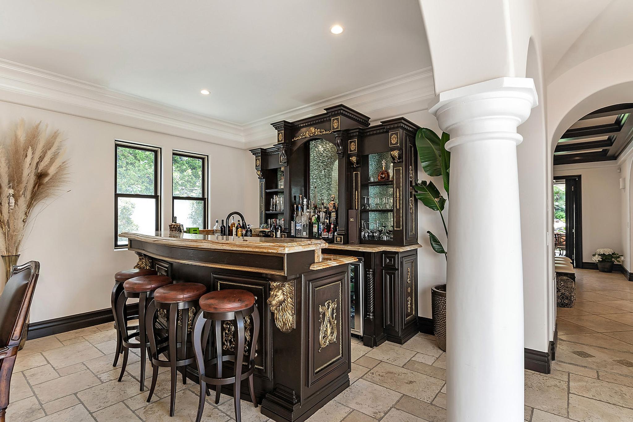 23500 Collins St, view 33