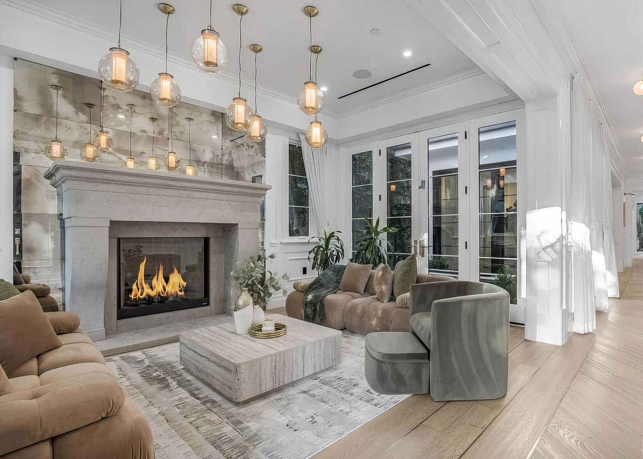 848 N Genesee Ave, view 3
