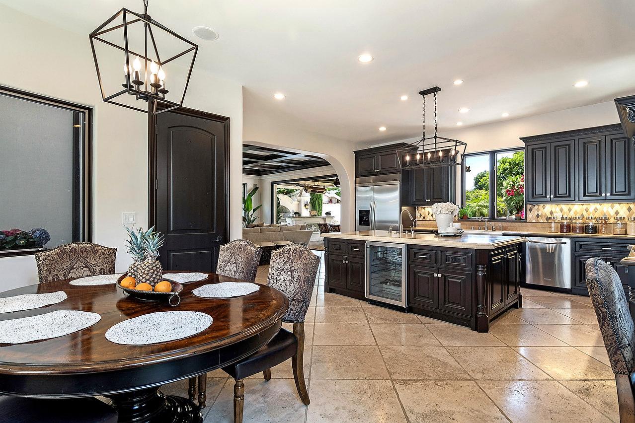 23500 Collins St, view 29