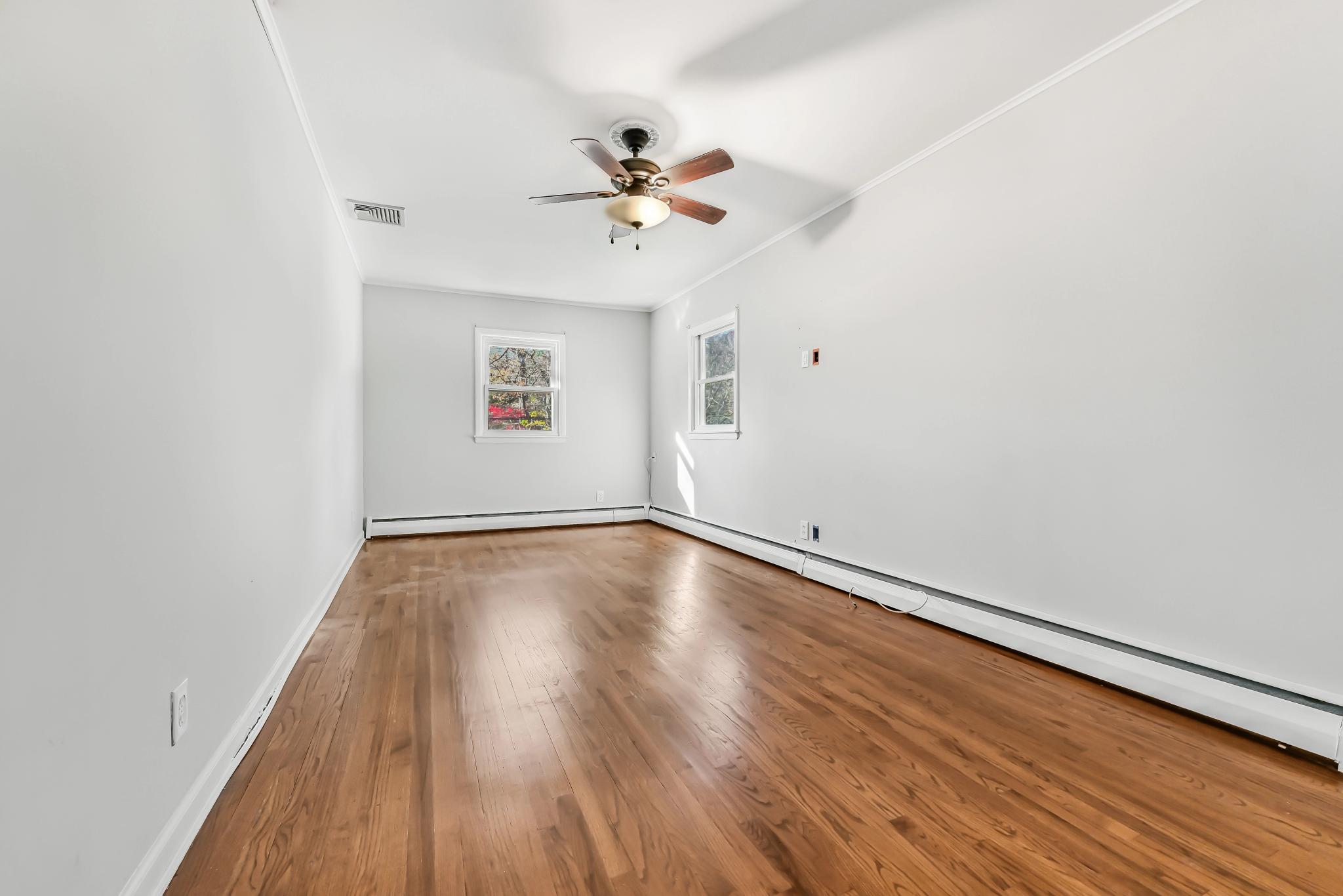 21 Harvard Rd, view 4