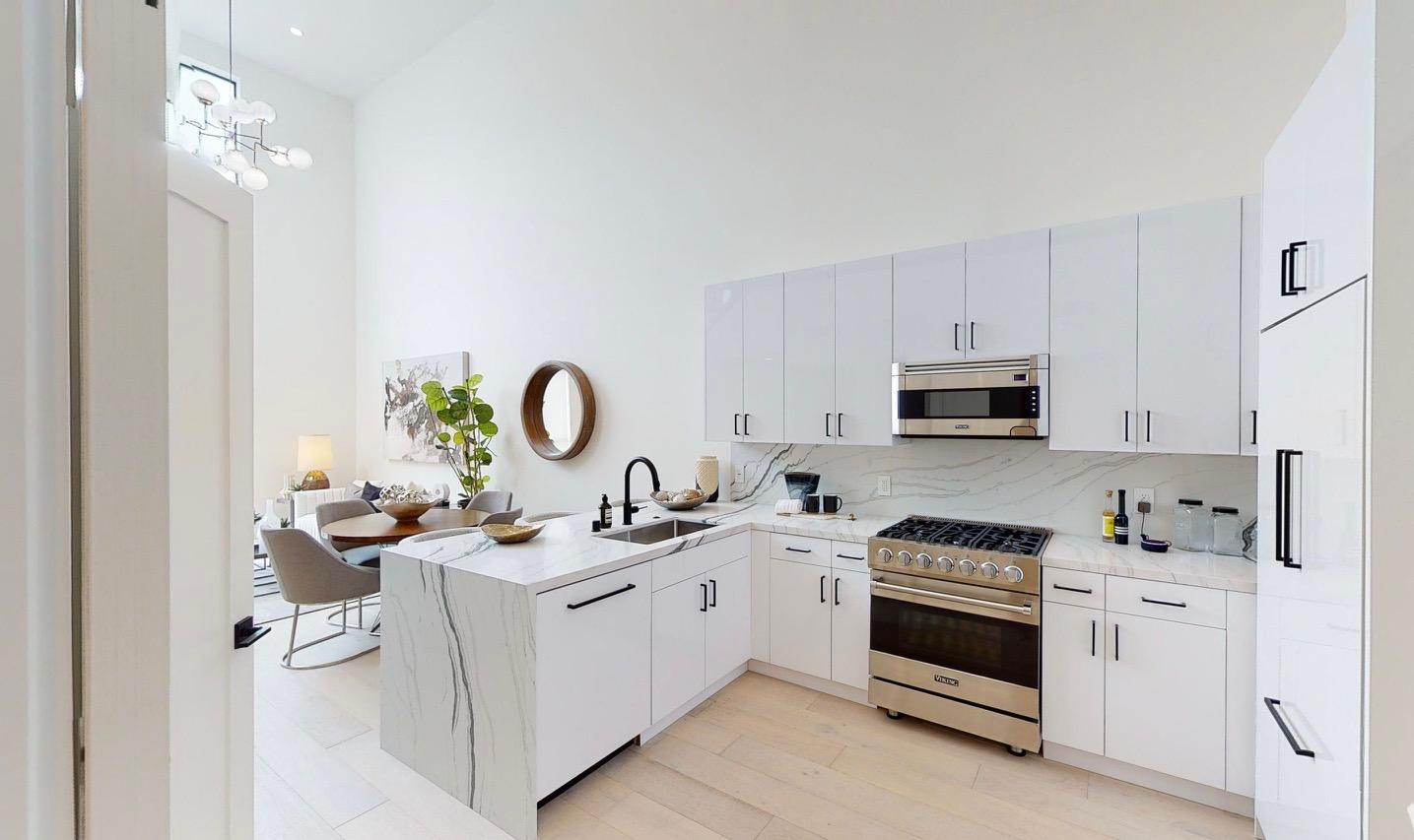 105 S. Doheny Drive, interior