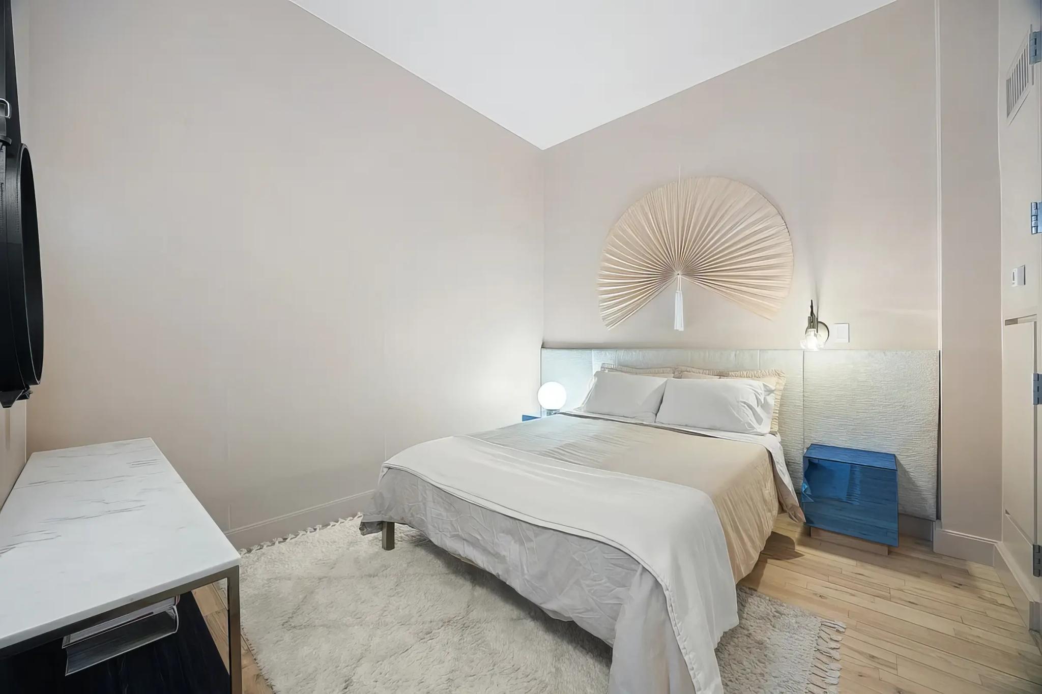 420 West 25th Street, view 6