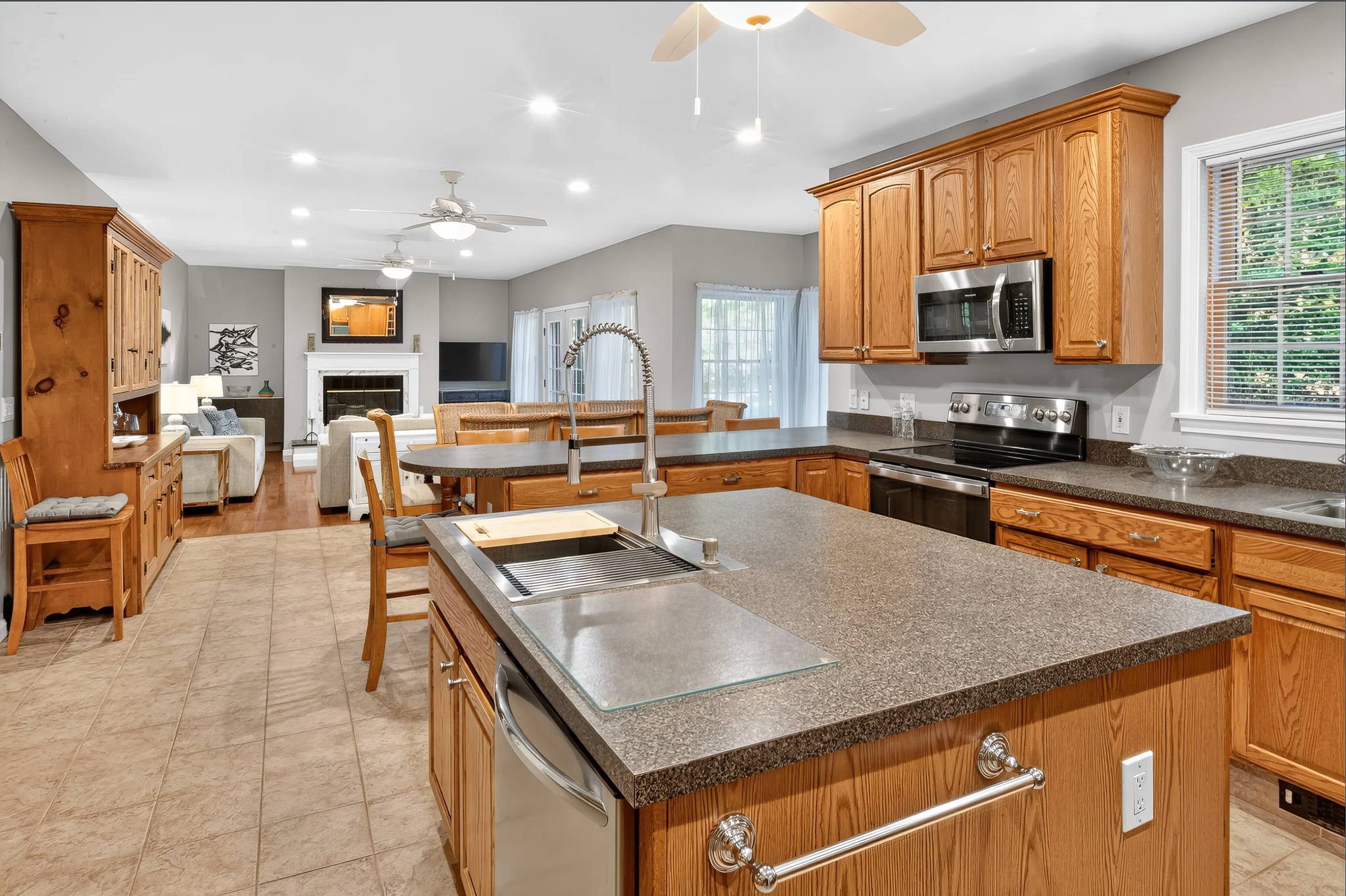 41 Tredwell Ln, view 4