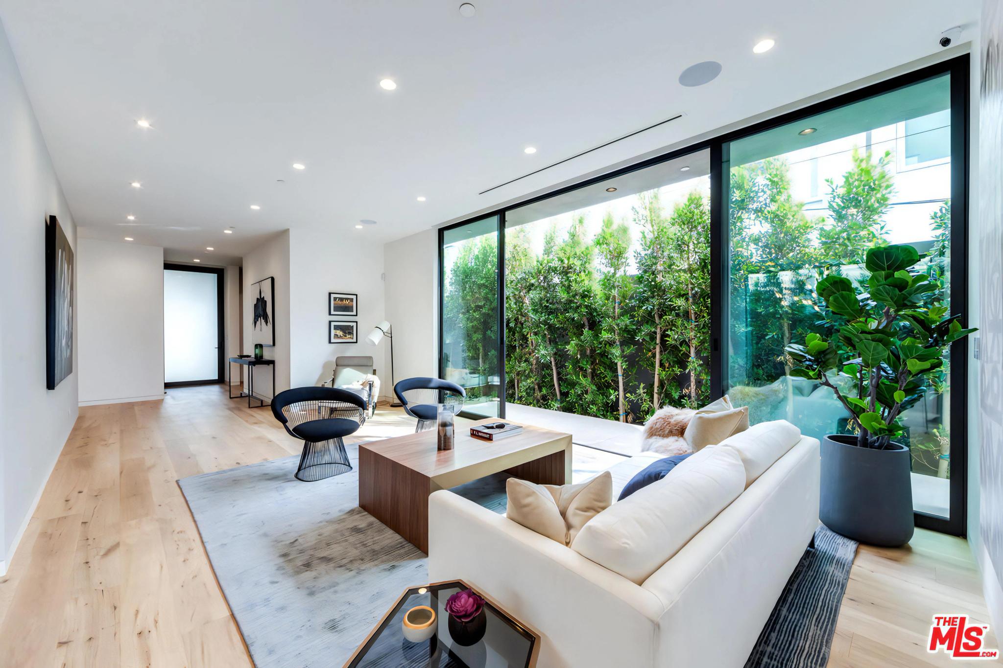 607 N Alta Vista Blvd, view 6