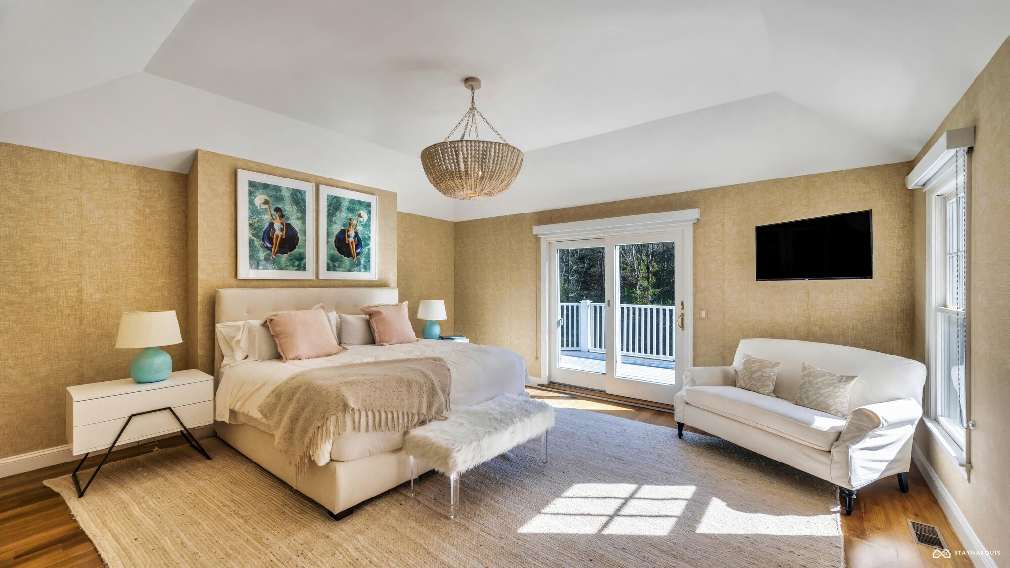 Magnificent on Mile Hill, view 14