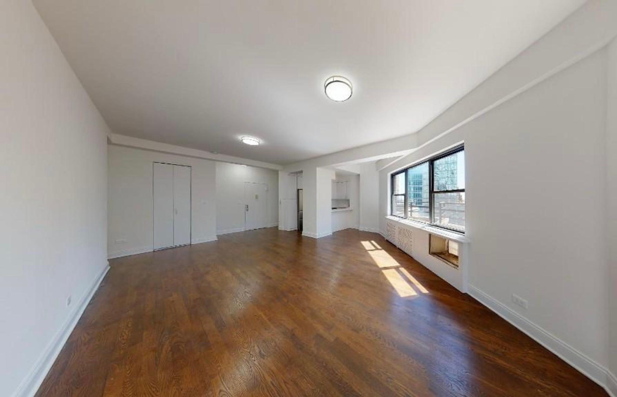 157 E 57th St, view 14