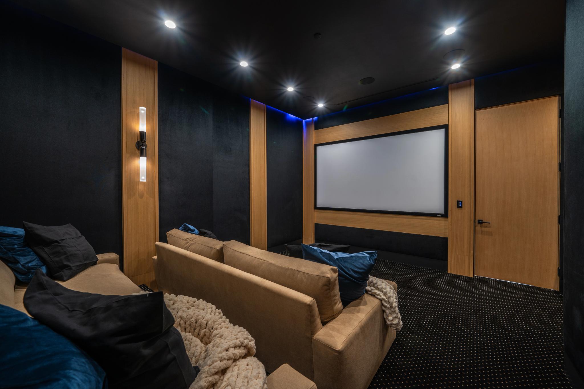 5414 Genesta Ave, interior