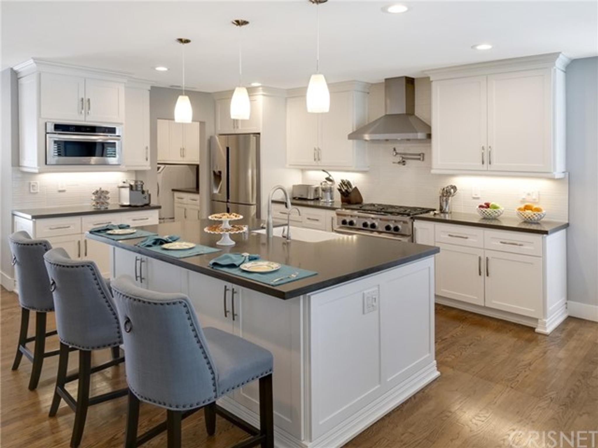 12129 Hesby St, view 6