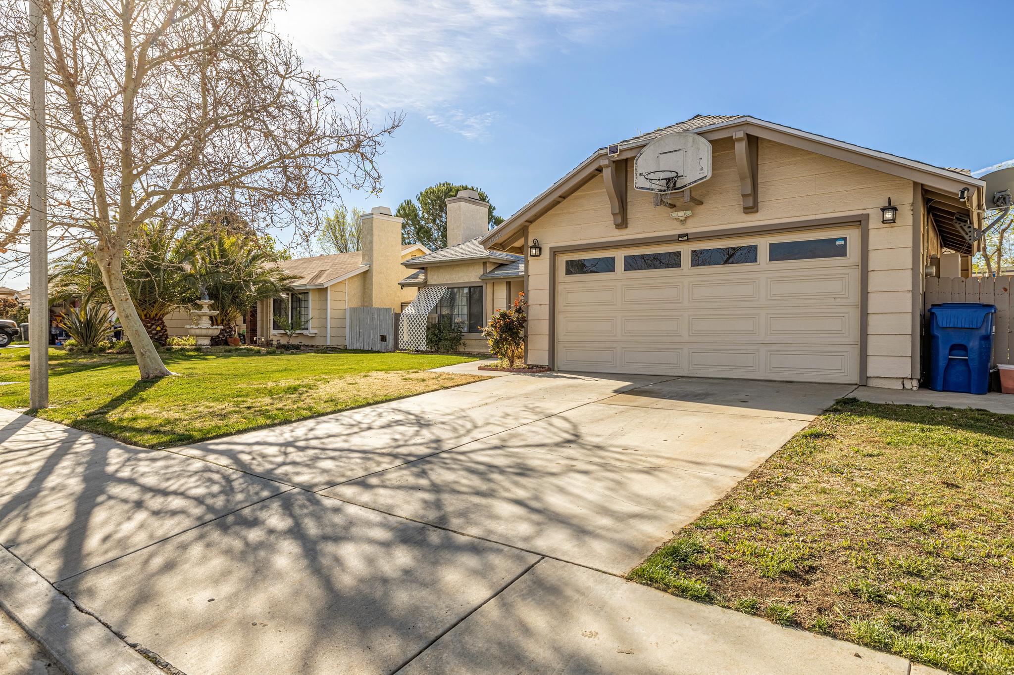 2048 Moonlight CT, view 4