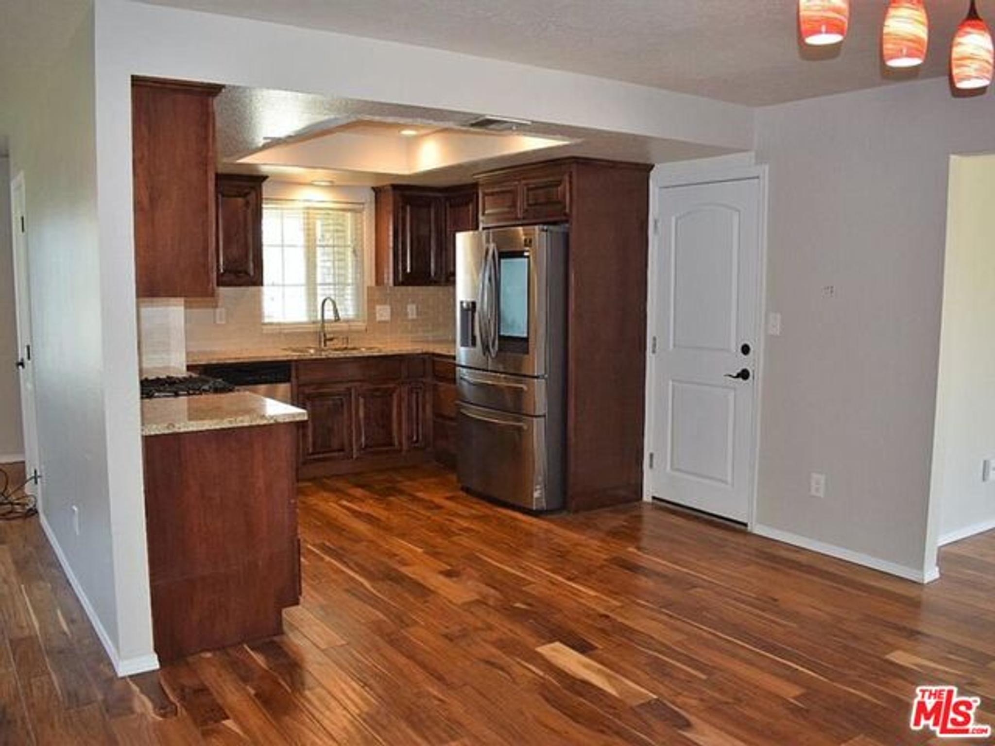 3040 Maplenut Ave, view 6