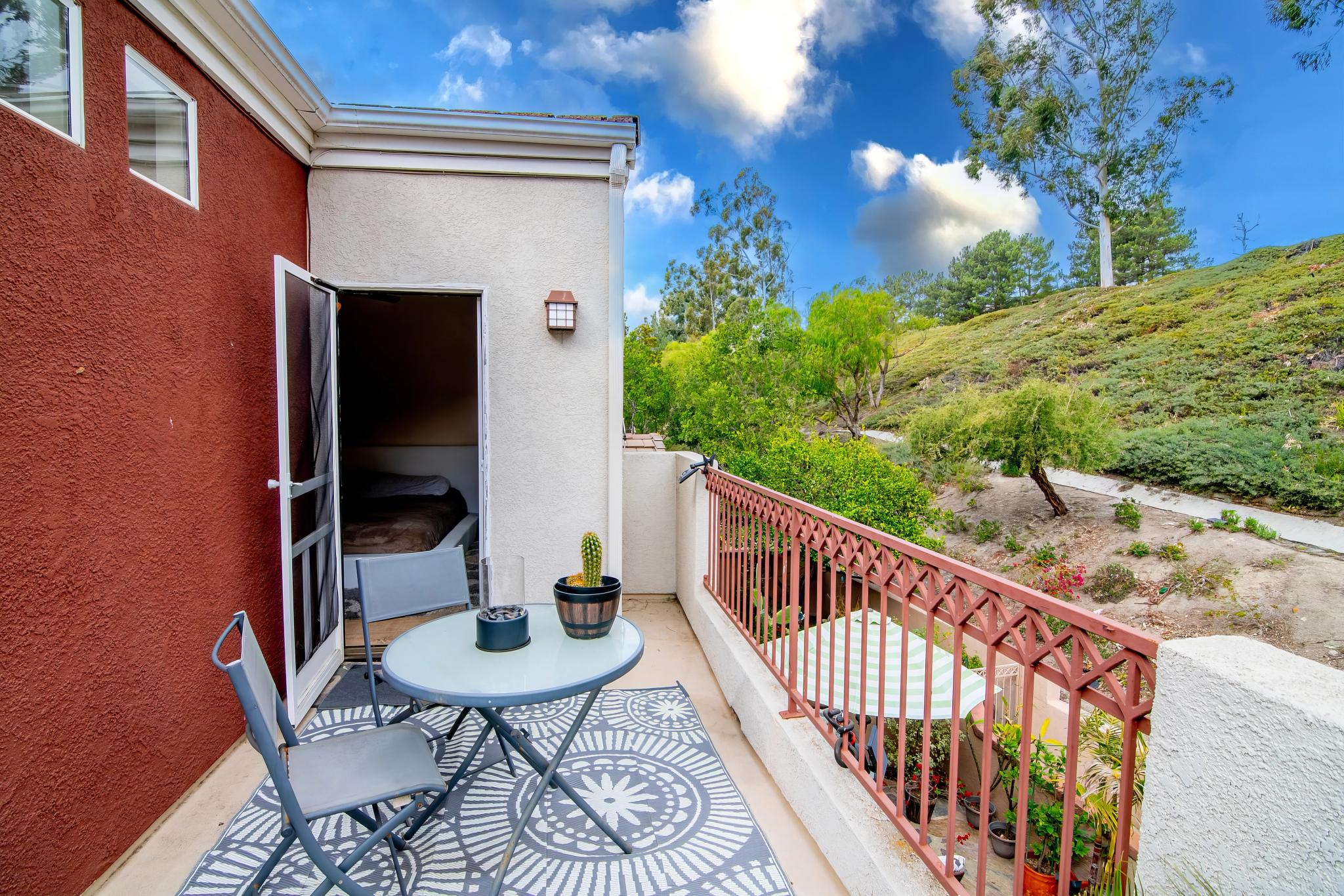 108 Santa Barbara Ct, view 2