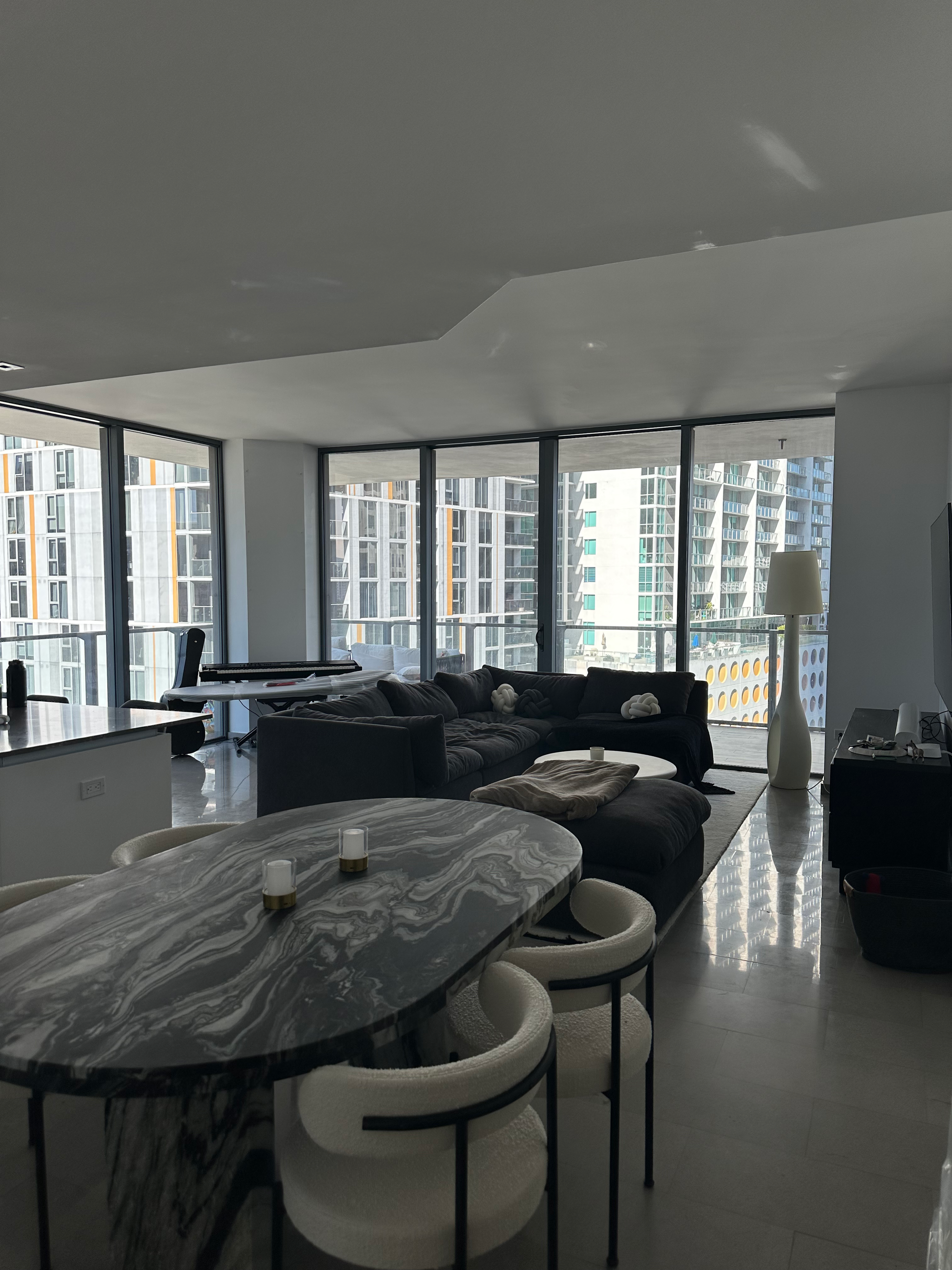 68 SE 6th St, interior