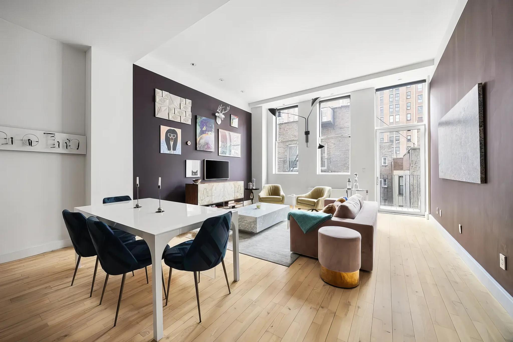 420 West 25th Street, view 3