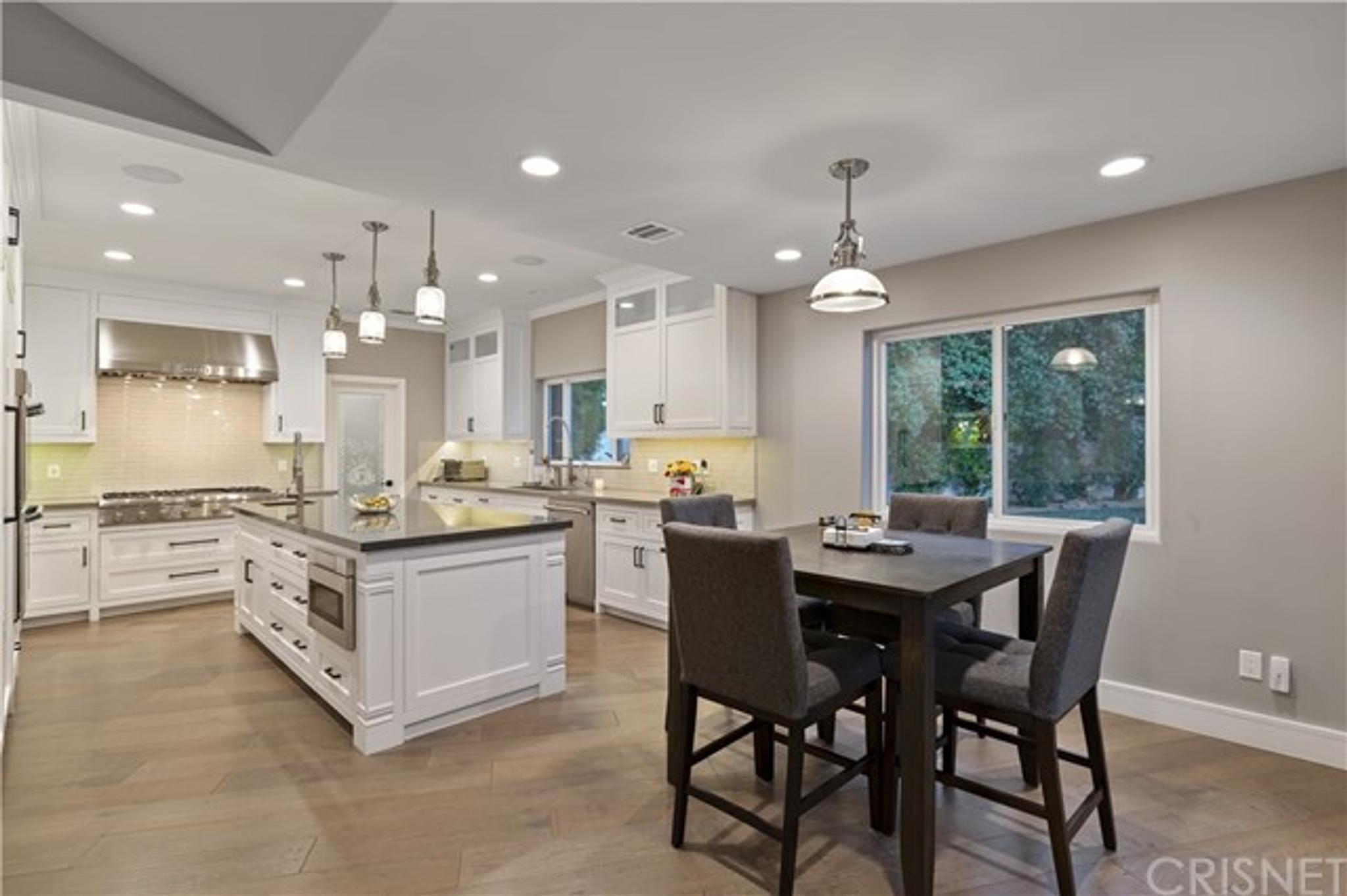 22950 Erwin St, view 14