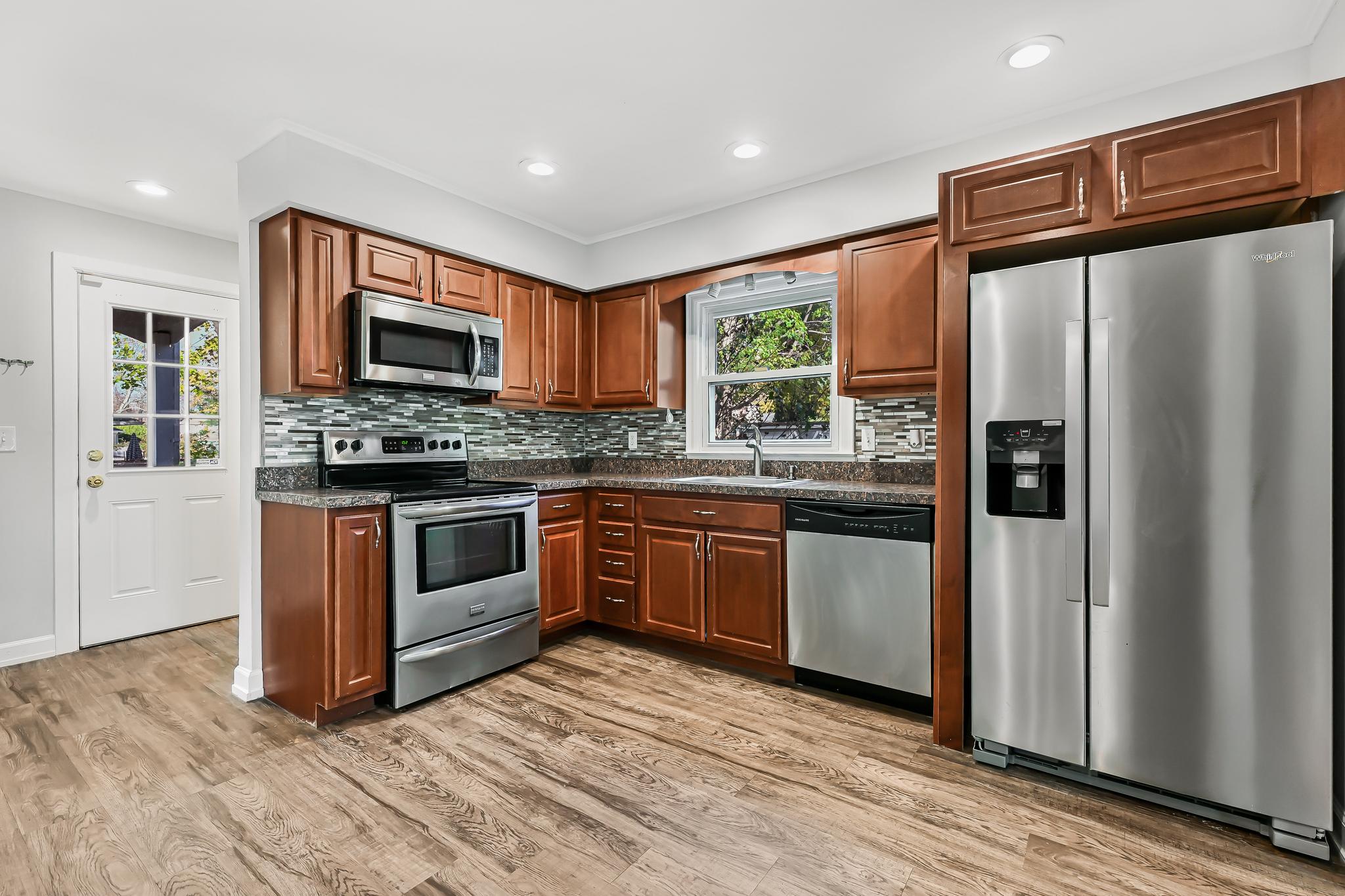 21 Harvard Rd, view 2