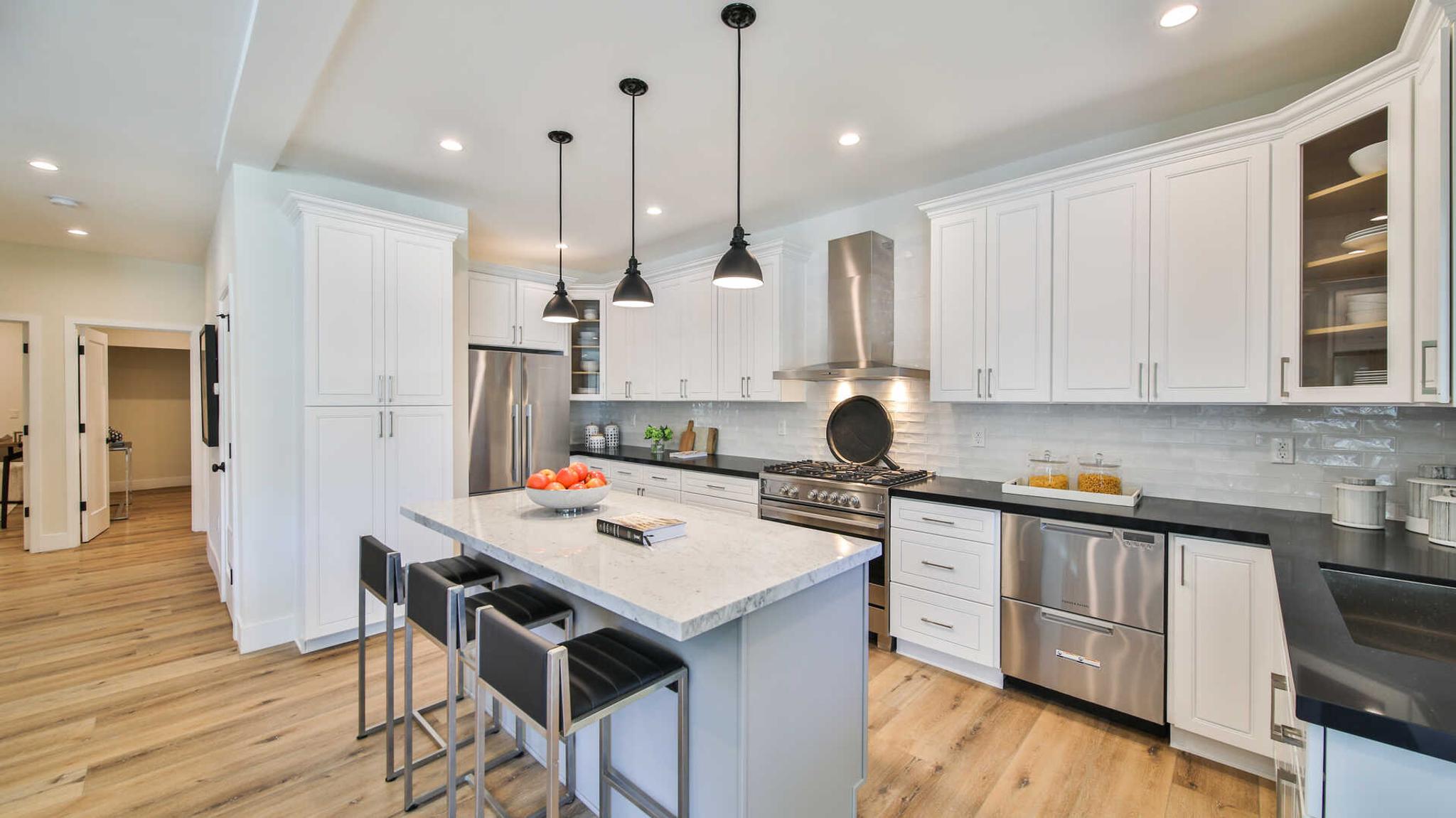 843 N Alfred St., view 3