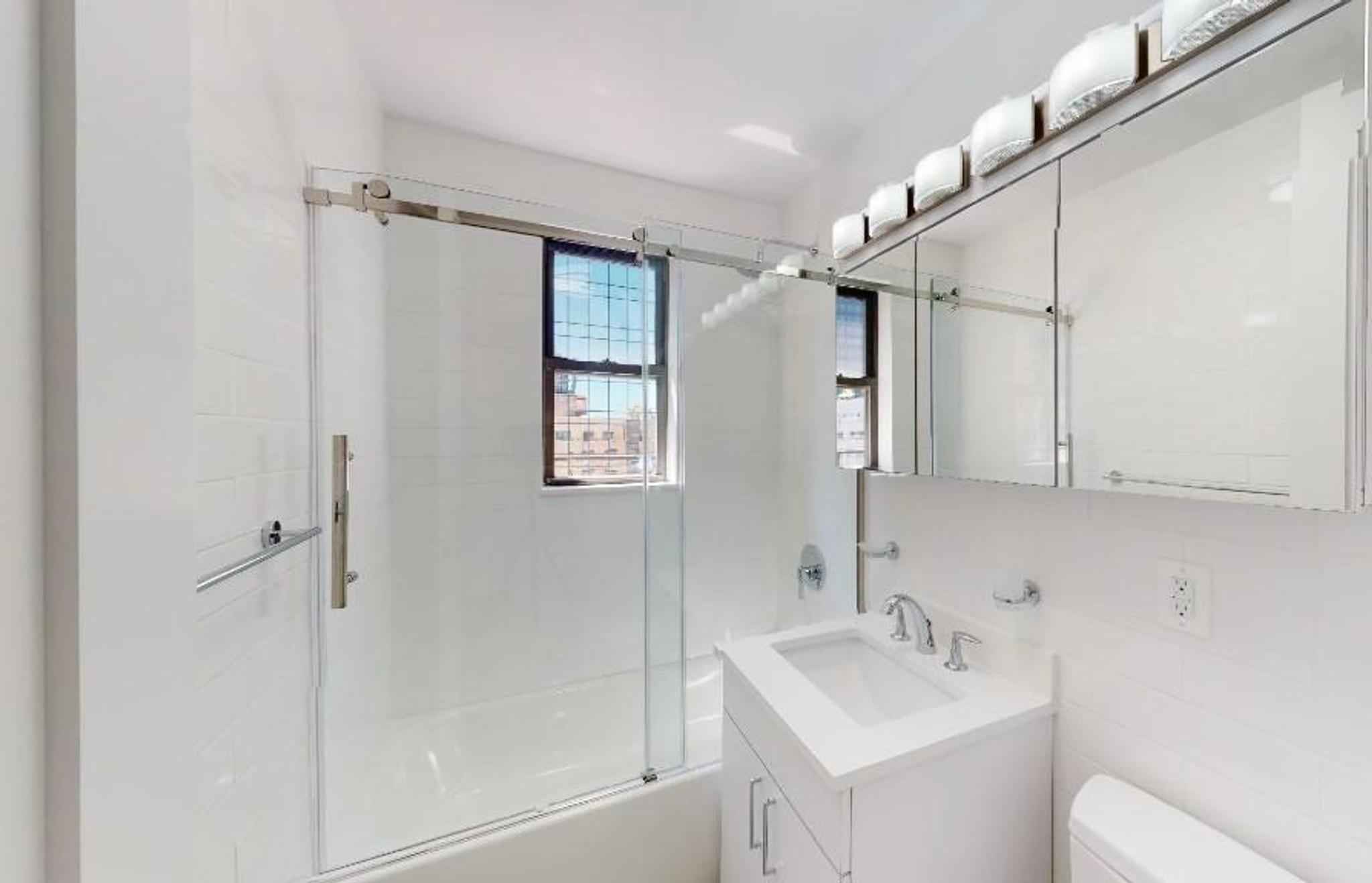 157 E 57th St, view 15