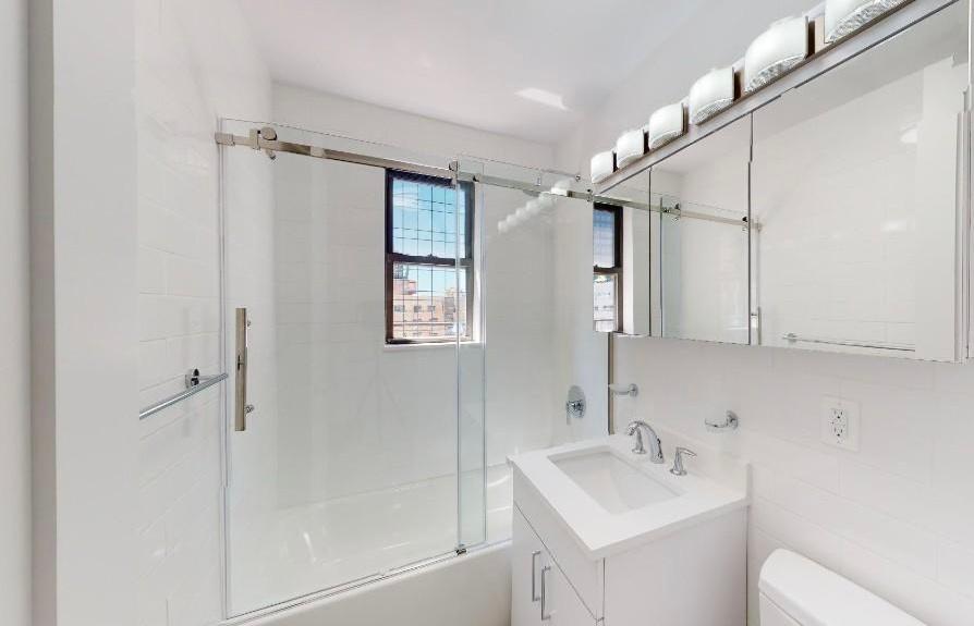 157 E 57th St, view 15