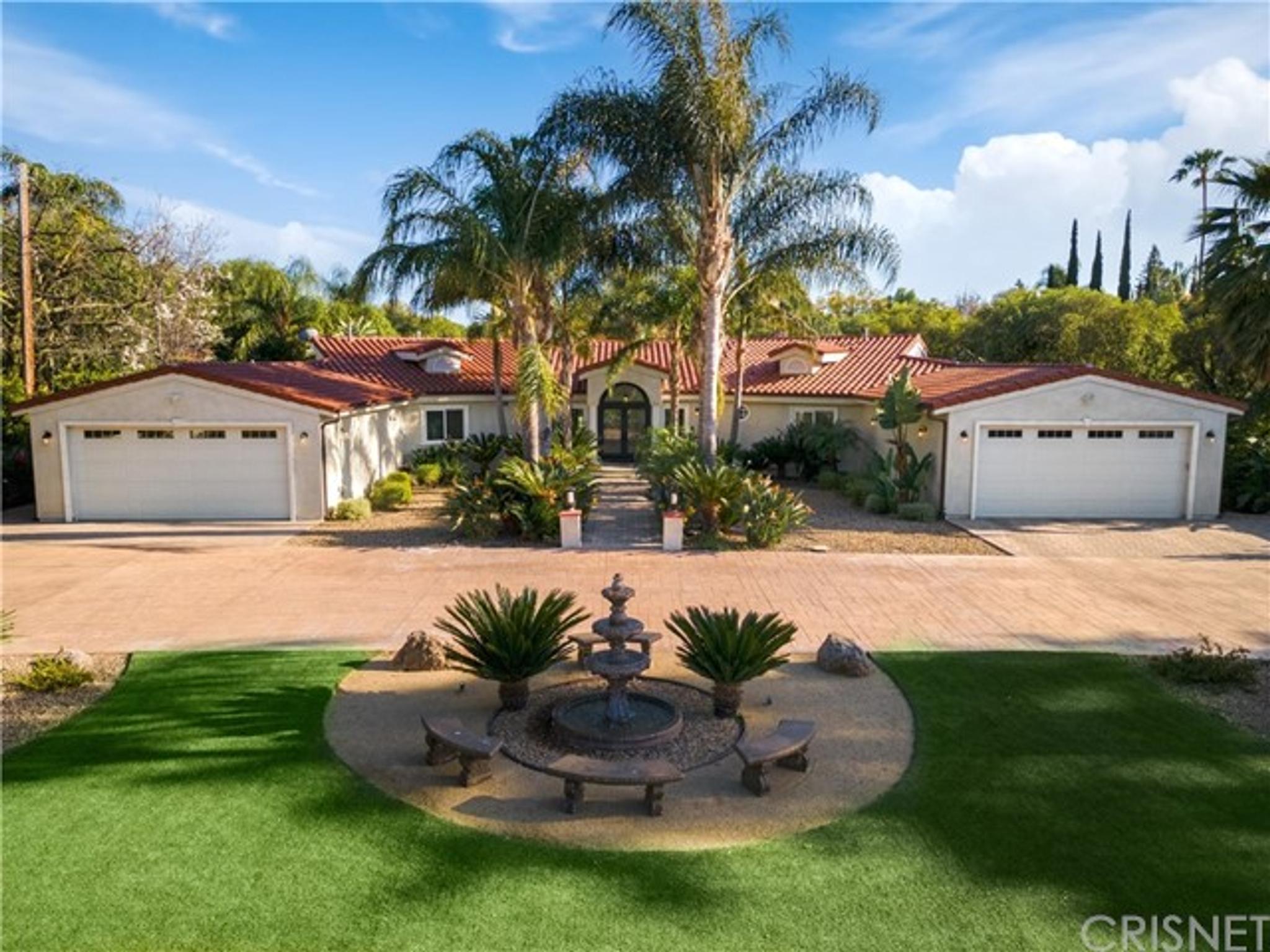 22950 Erwin St, view 19