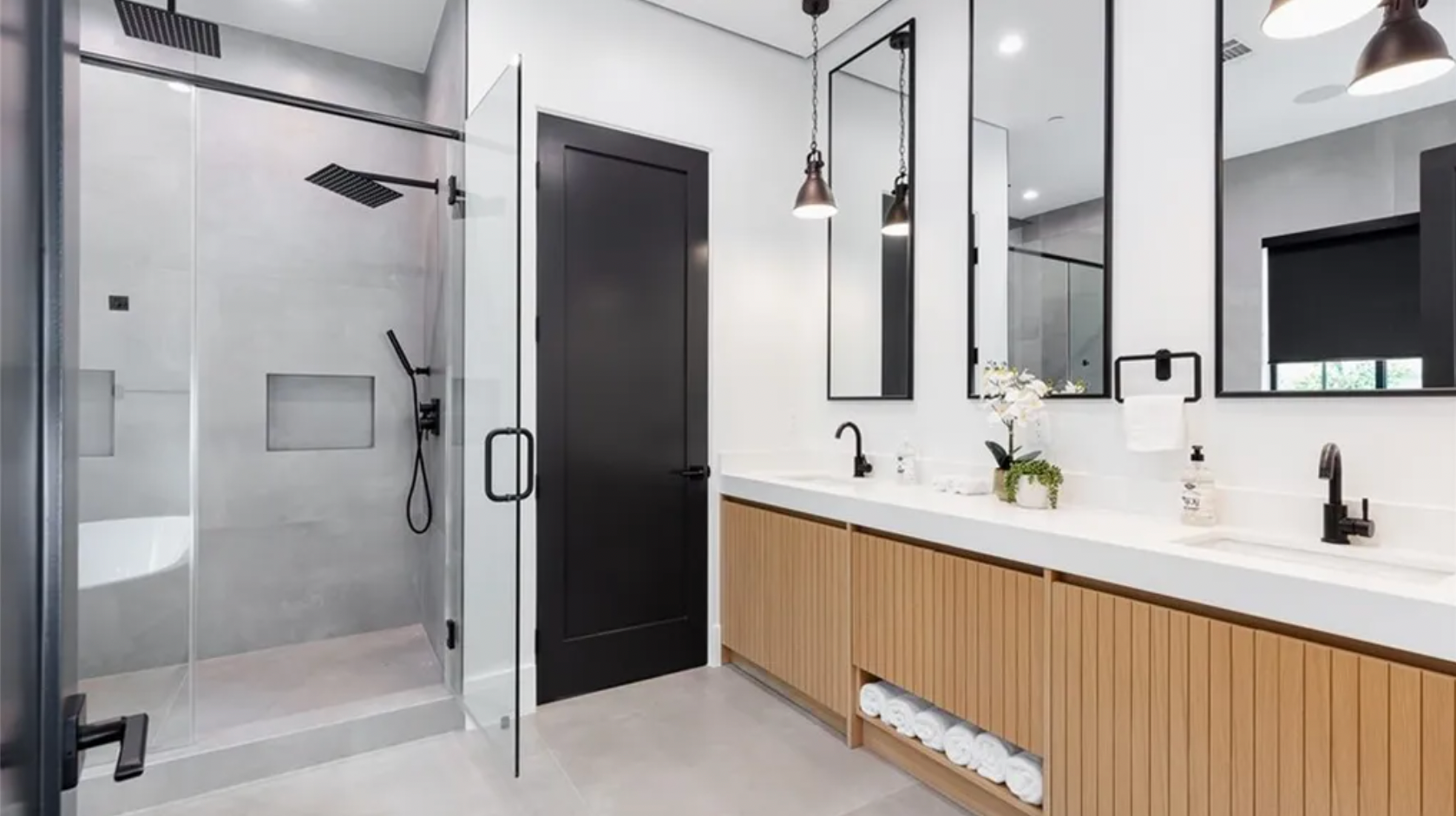 4734 Tobias Ave, view 10