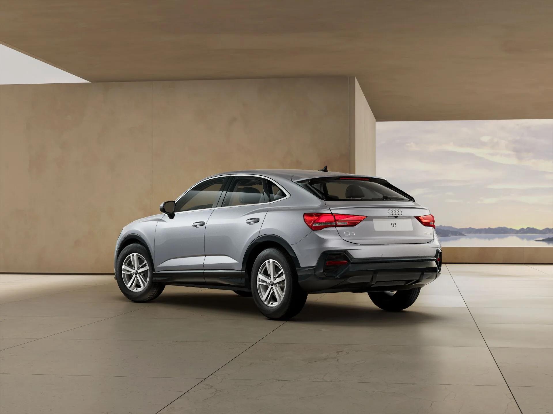 Audi Q3 Sportback, arkadan üç çeyrek