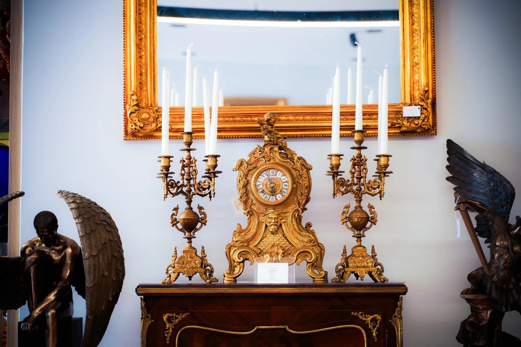 Louis XV Üslubu Yaldızlı Bronz Şömine Takımı — görsel 2