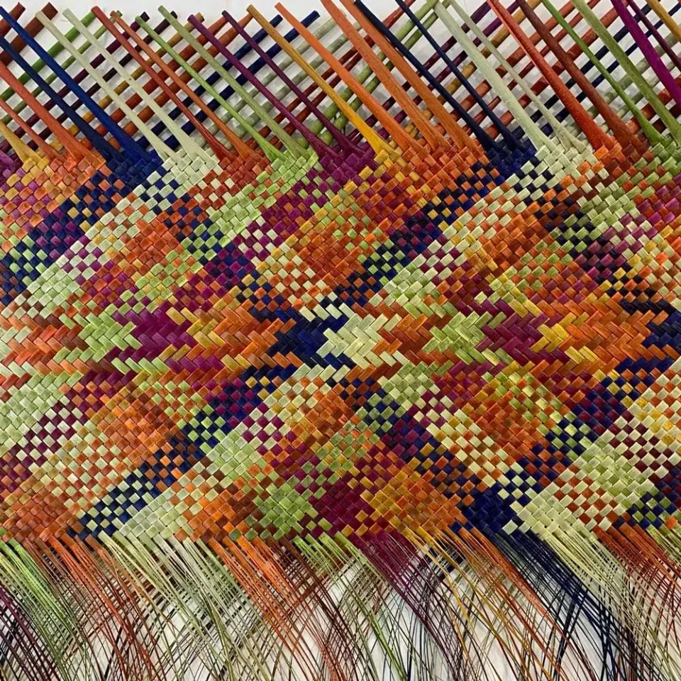 Louisa-Humphry-Tekie-weaving