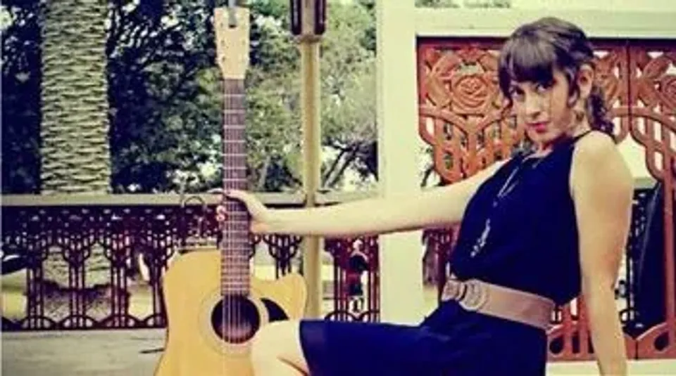 Joanne Slagel LIVE in Thames