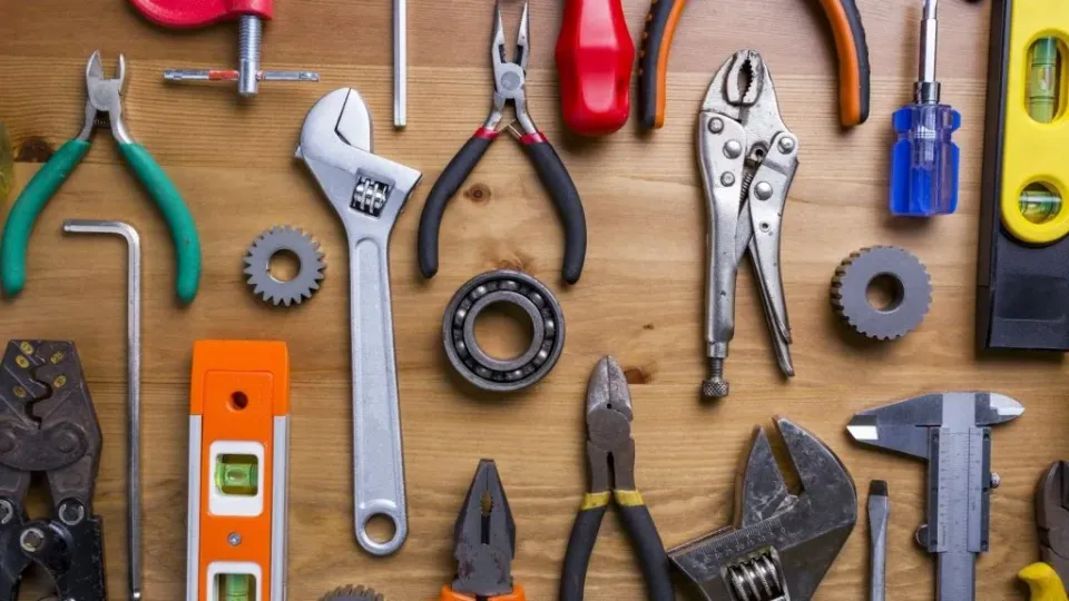 Menz Shed Surplus Tool and Garage Sale
