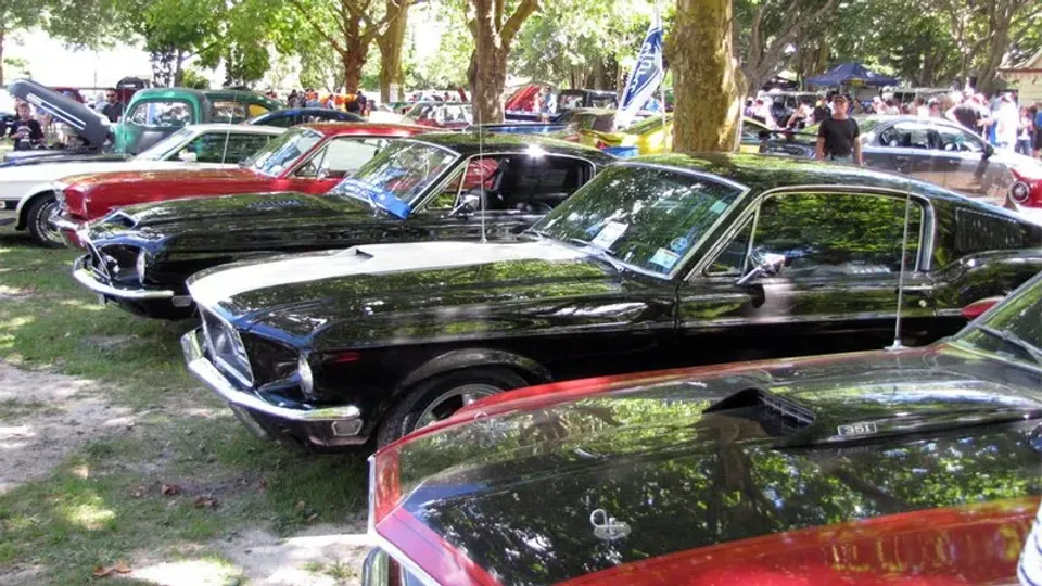 V8 & Motorcycle Show and Swap Meet