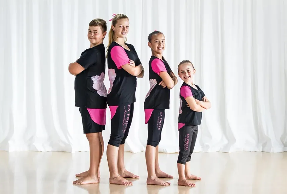 EN POINTE DANCE STUDIO MID YEAR SHOWCASE