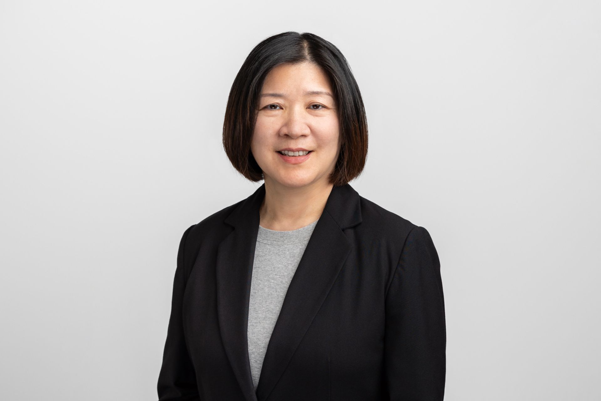 Headshot photo of Grace Dong
