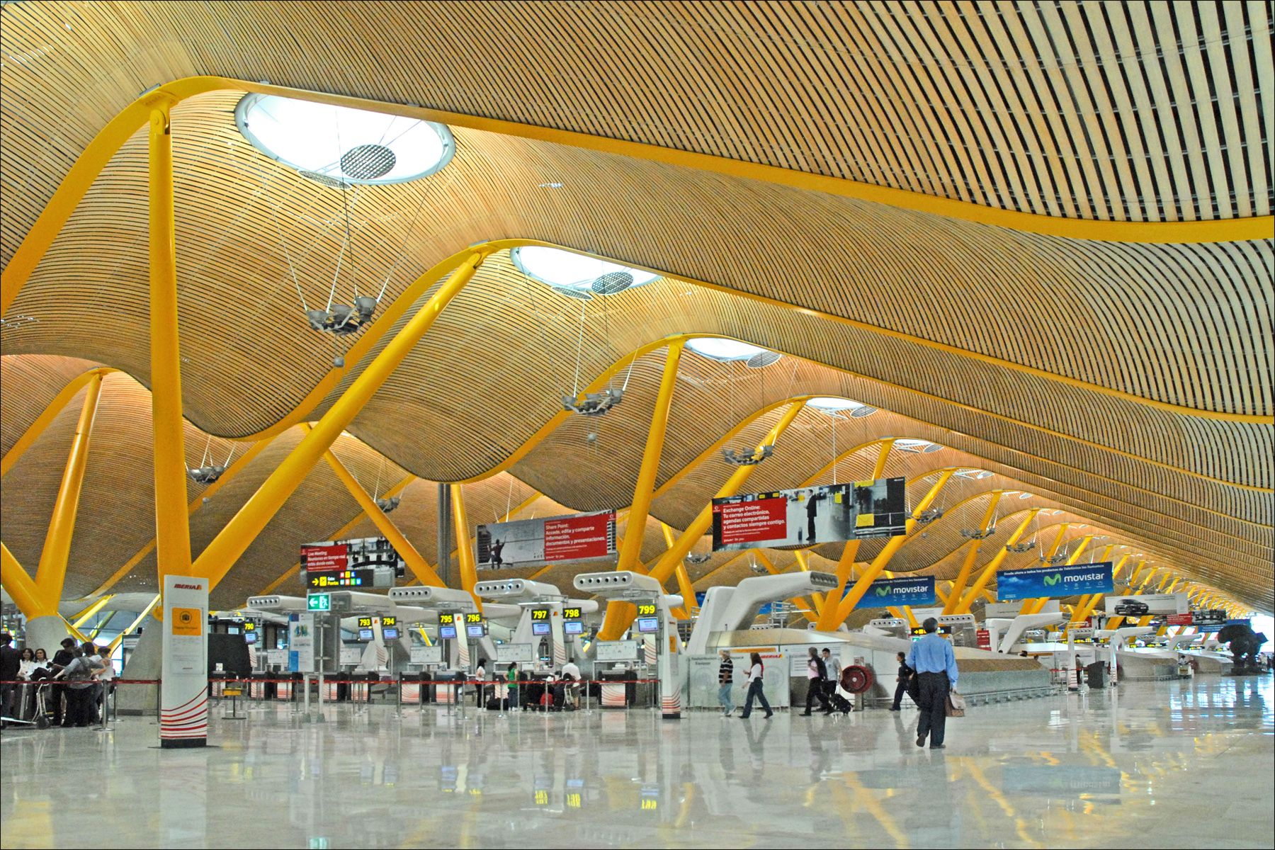 Interior del aeropuerto Madrid-Barajas
