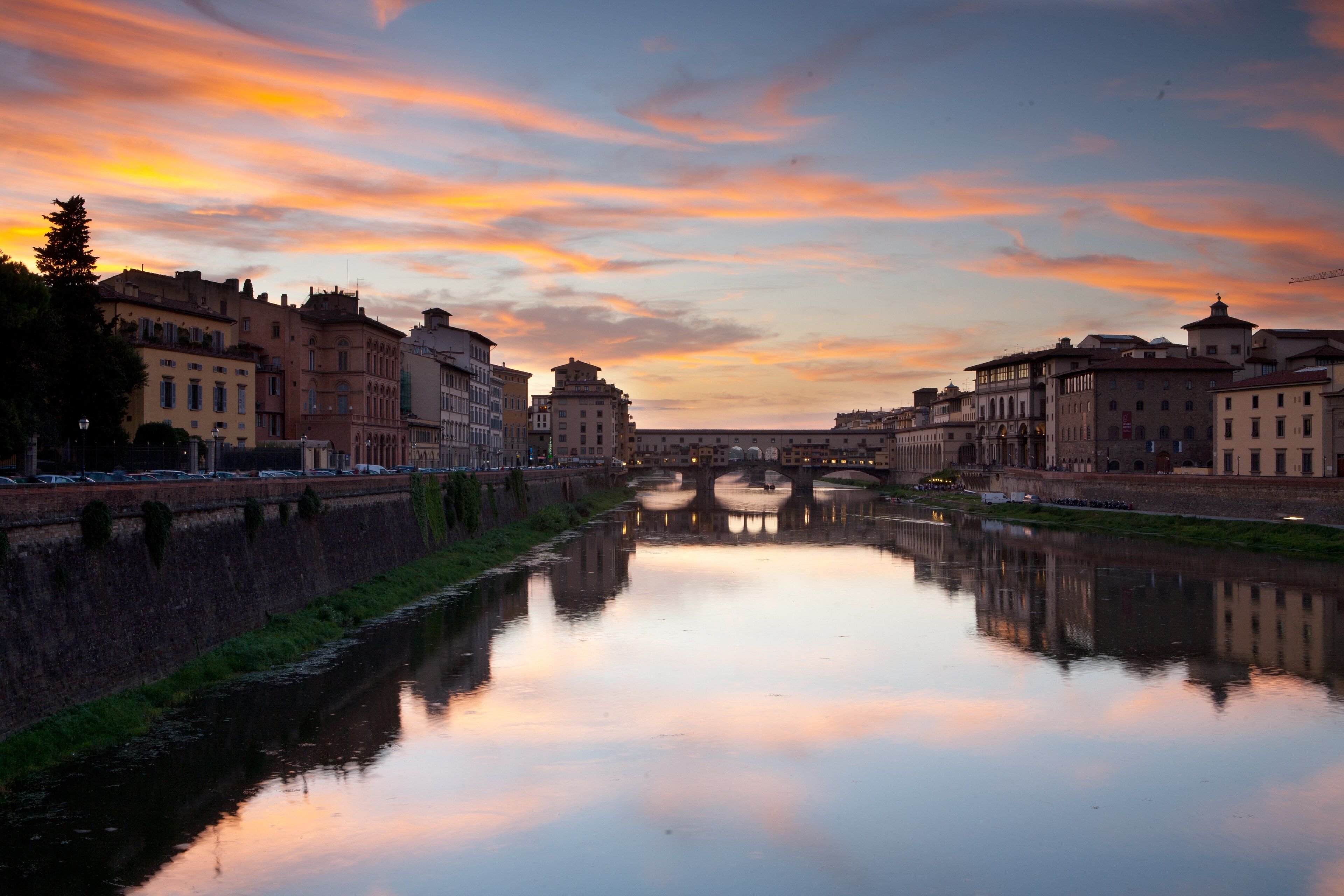 Ponte Vecchio sobre el río Arno