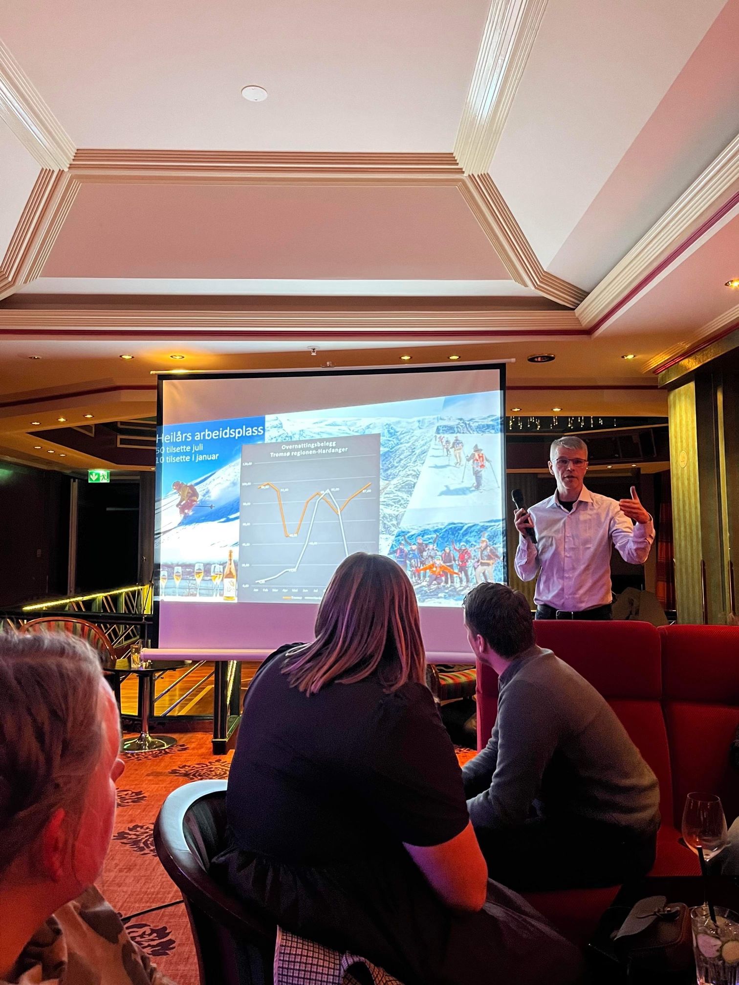 UllensvangU nettverksarrangement foredrag i sal