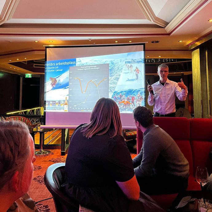 UllensvangU nettverksarrangement foredrag i sal