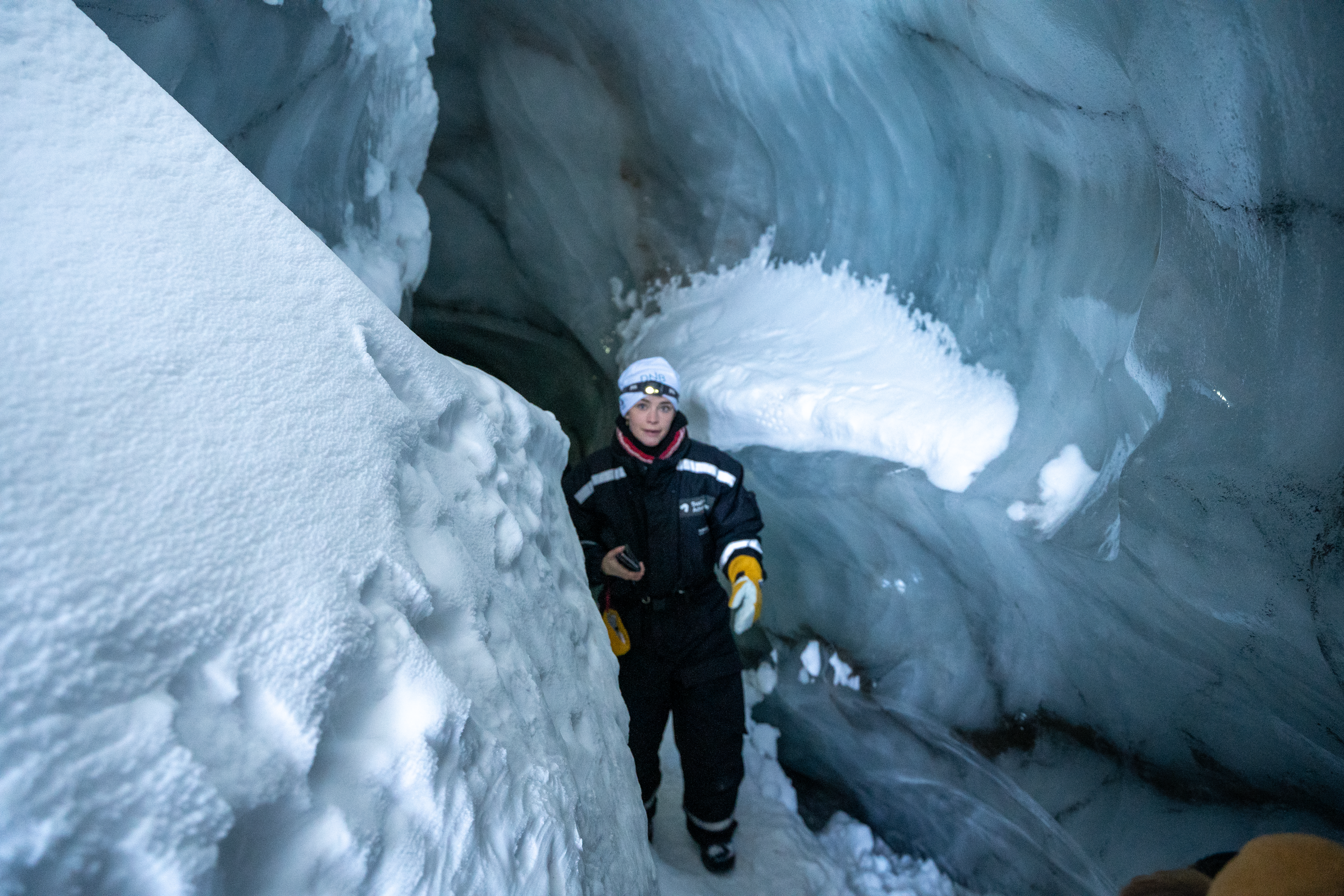 På innsida av Tellbreen