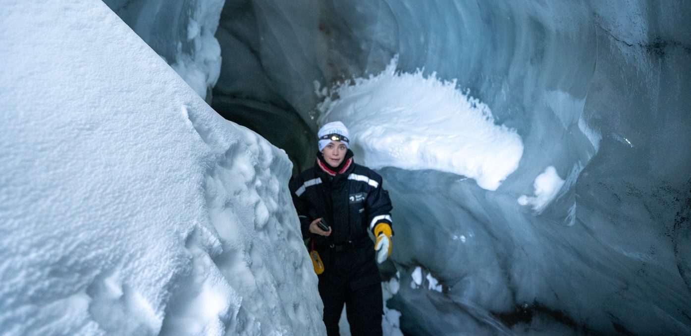 På innsida av Tellbreen
