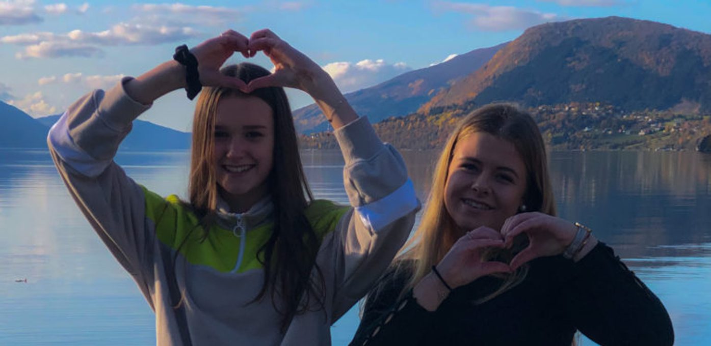 Vilde og Anna fra Vestlandet