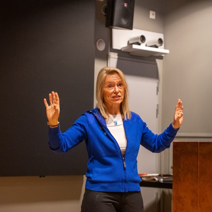 Hilde Fålun Strøm i Hearts In The Ice
