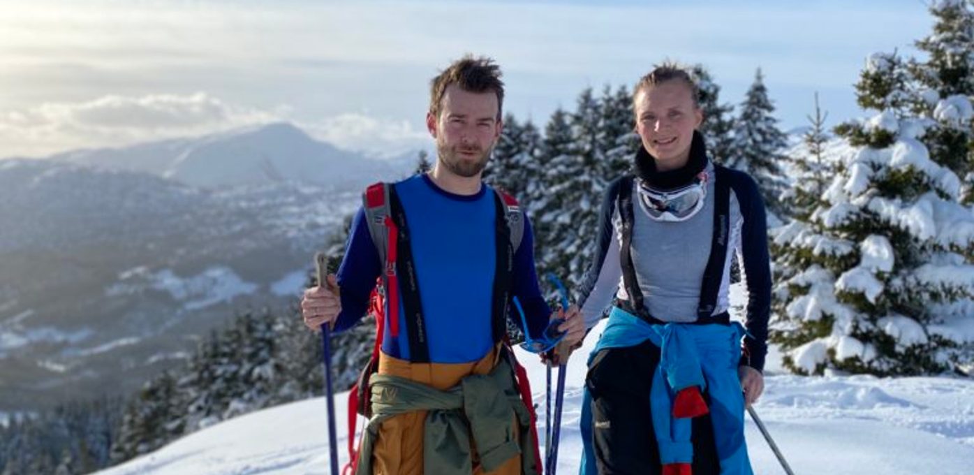 Line Bjelde og Henrik Furebotnen på ski i Sogndal