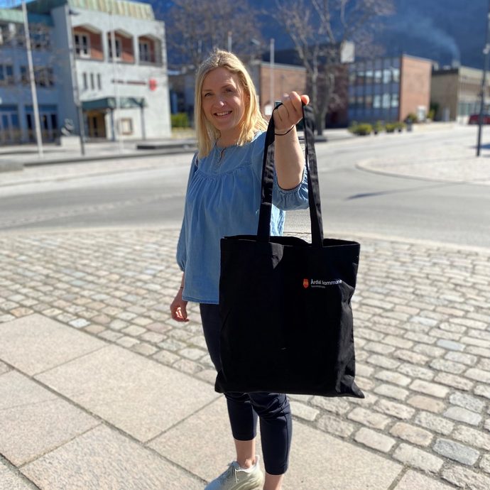 Astrid øvstetun tilflytter pakke