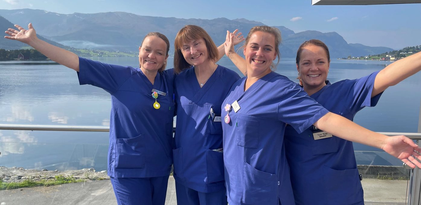 Superhelt på natt Bilde