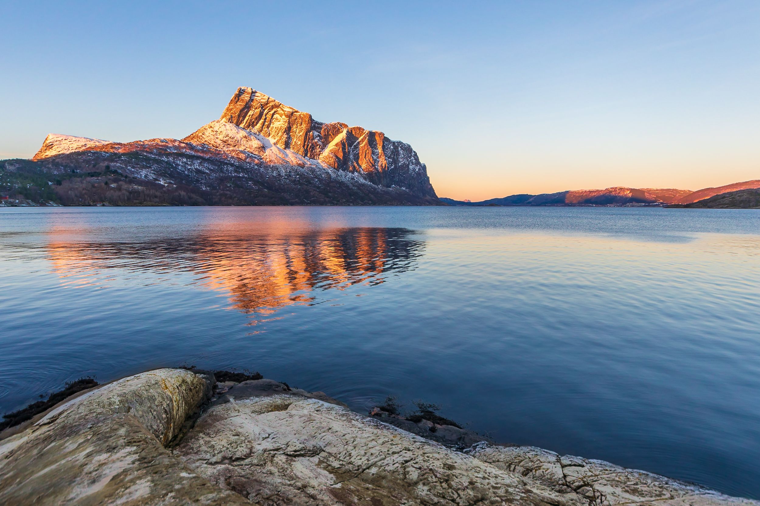 Hyllestad kommune Hovedbilde